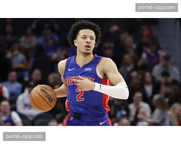 活塞坎宁安伤退杜伦狂轰36分 年轻核心单核依赖问题凸显 活塞坎宁安伤退杜伦狂轰36分 年轻核心单核依赖问题凸显